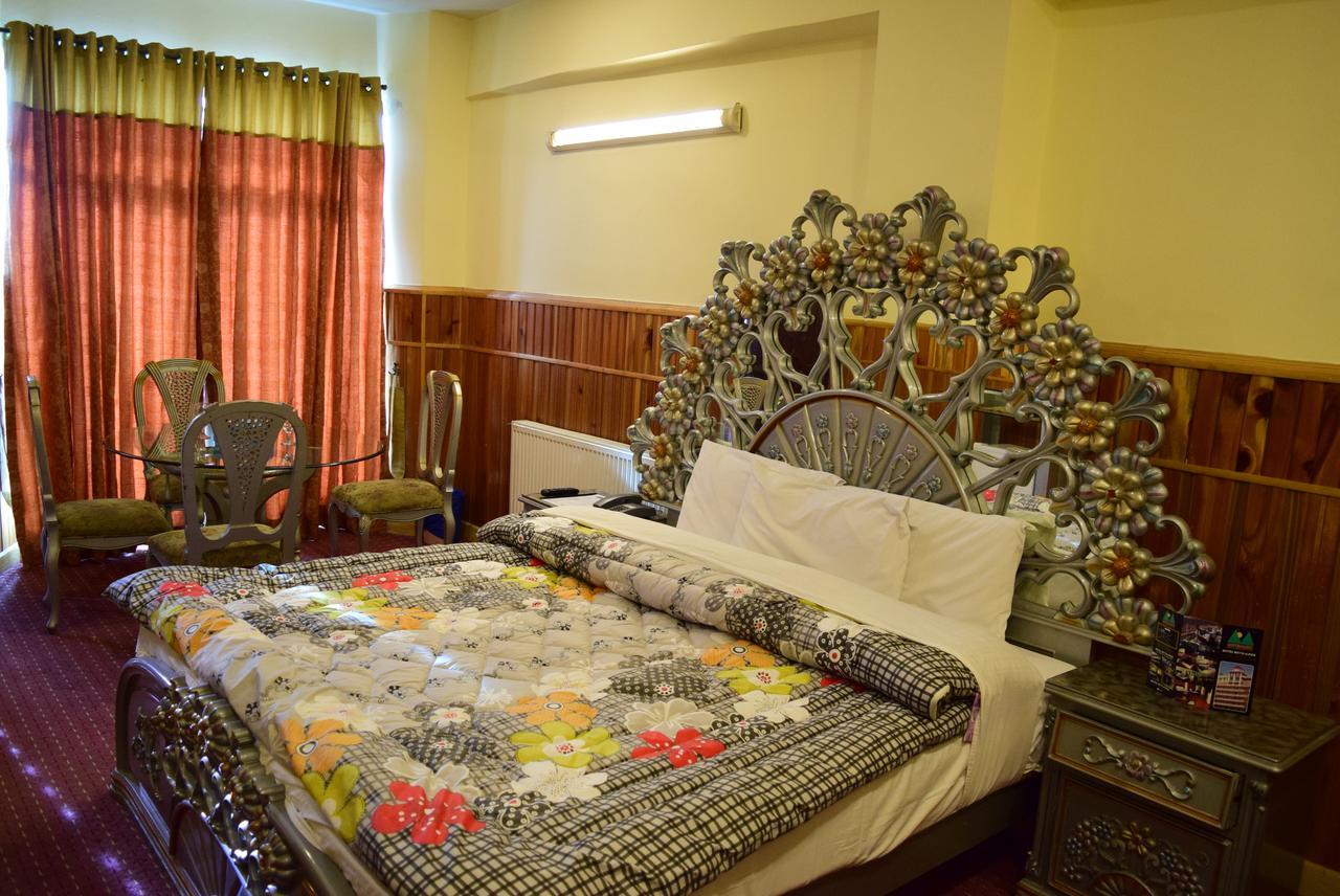 Hotel Move-N-Pick Murree Exterior photo